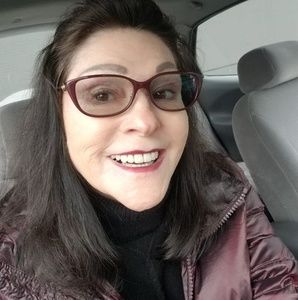 Meet your Posher, Debby